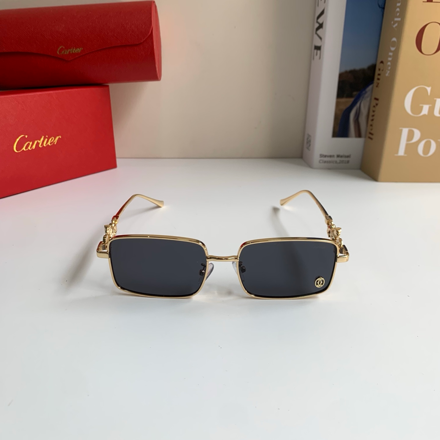 Kacamata Hitam Logam Persegi Panjang Panth&egrave;re de Cartier