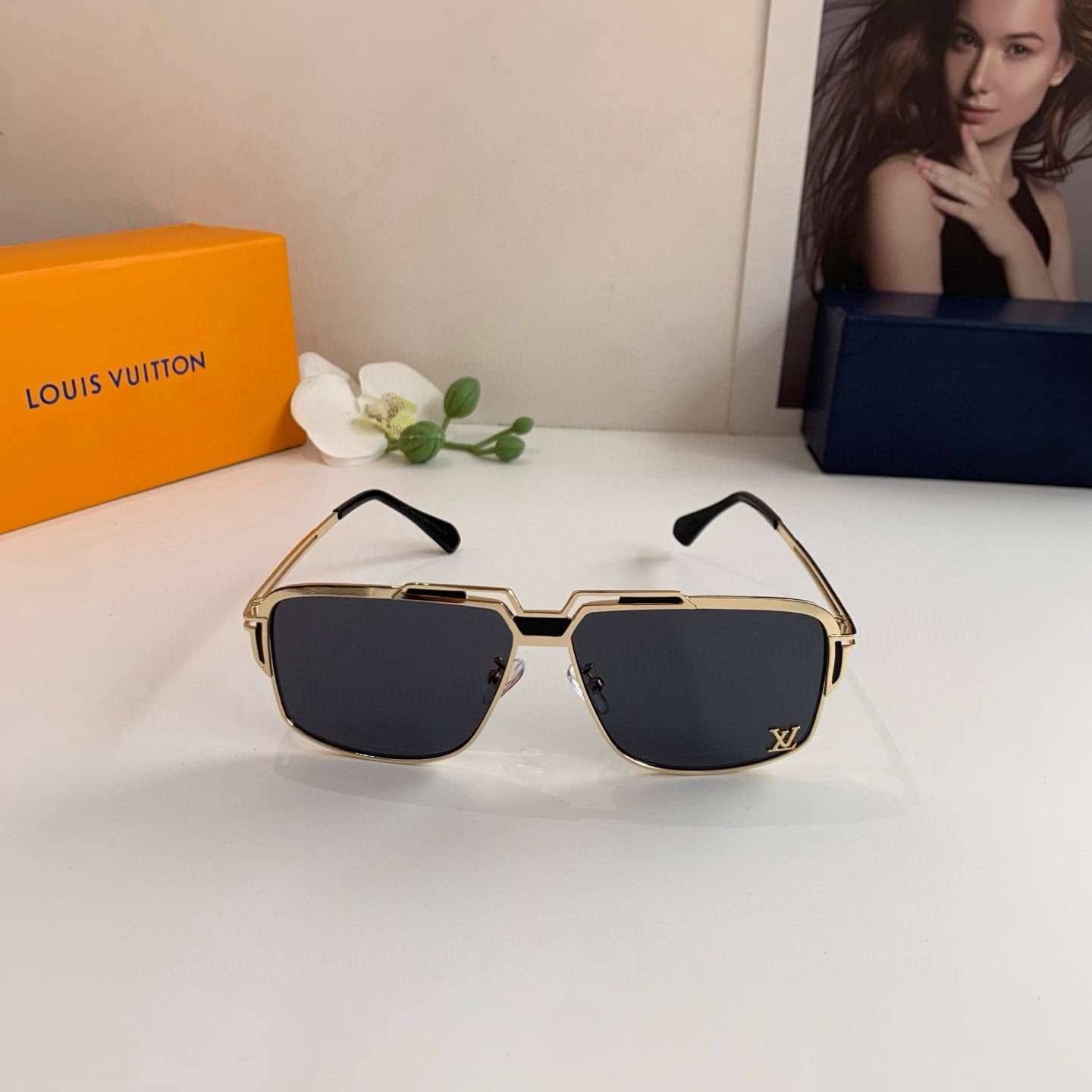 Kacamata Hitam Pilot Logam Louis Vuitton LV Super Vision